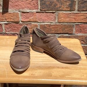 Free People Lost Valley Ankle Boot. 37 / 7